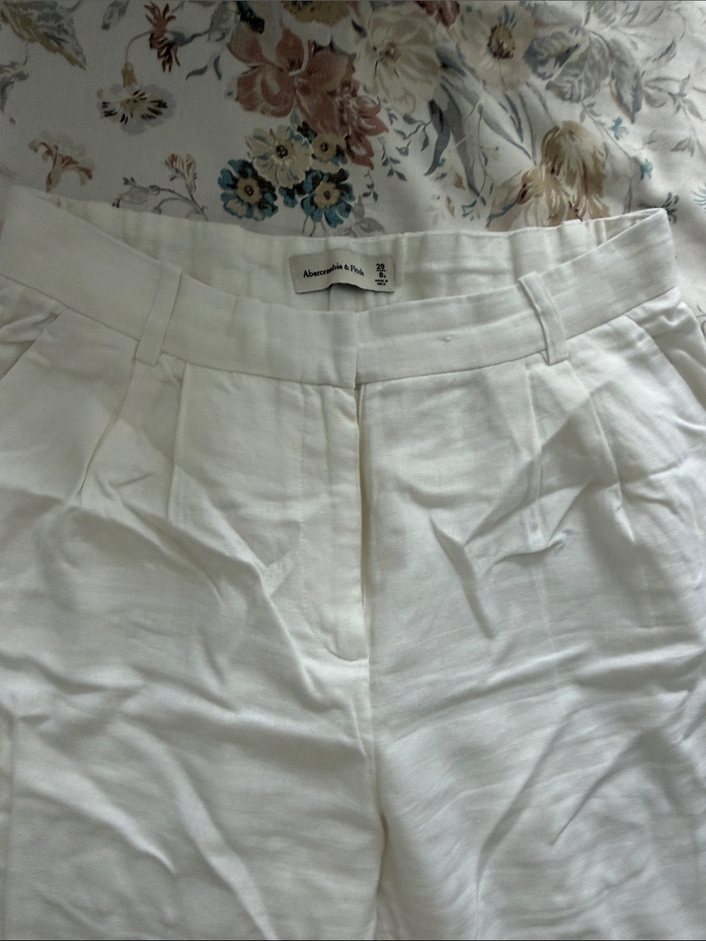 Abercrombie & Fitch White Pleated High-Waist Trousers